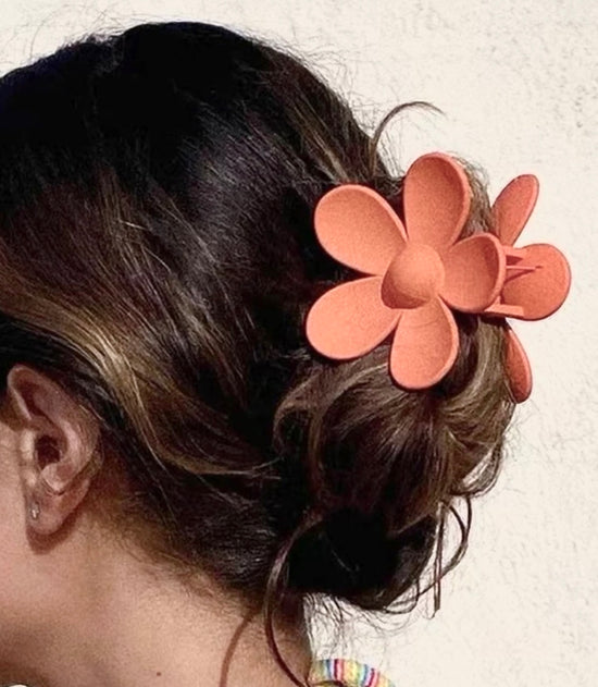 Daisy Hair Claw - Peach